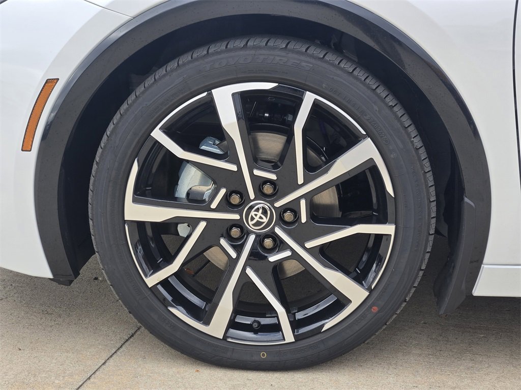 New 2026 Toyota Prius Plug-In Hybrid image 10