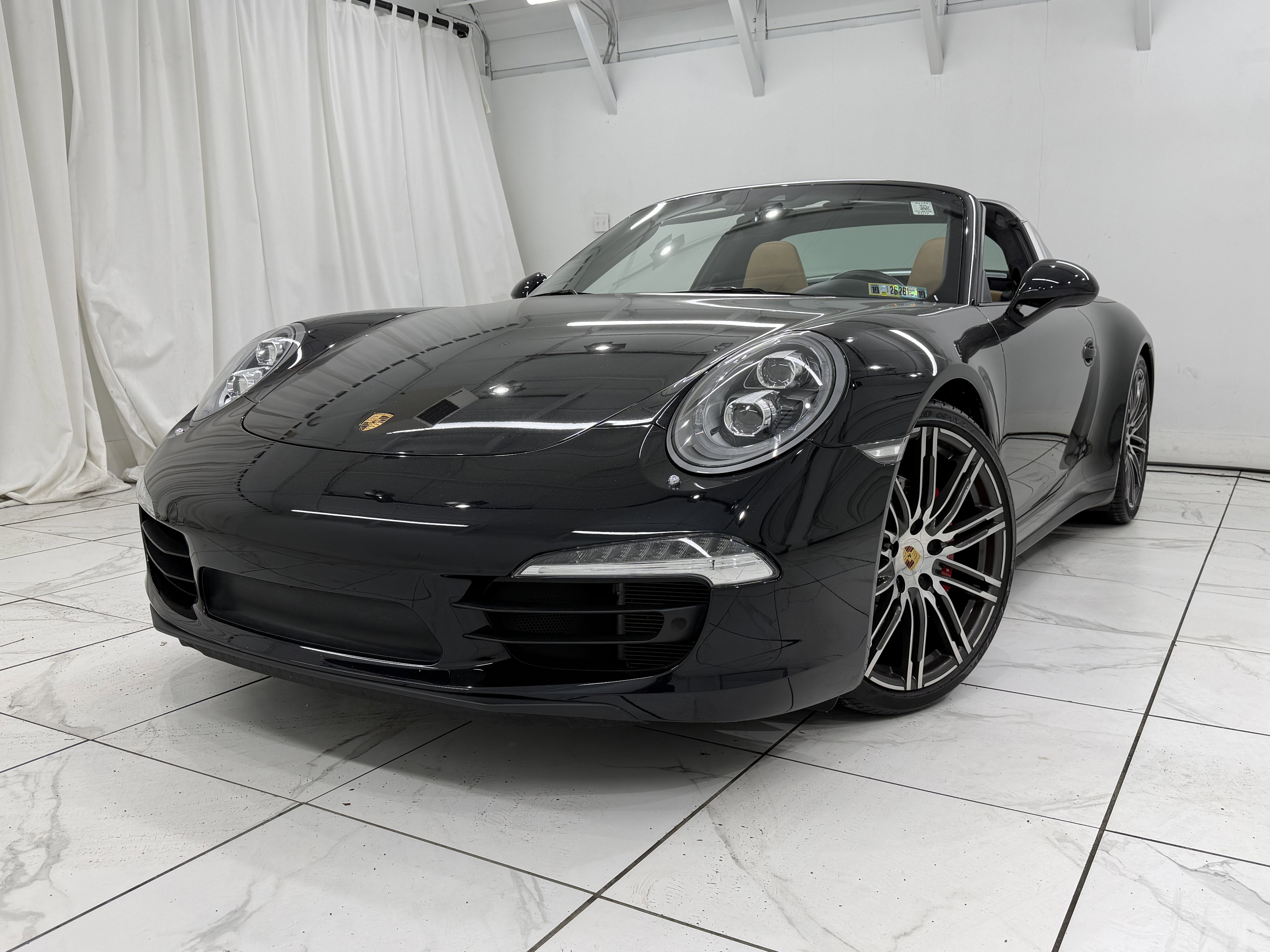 Certified 2016 Porsche 911 Targa 4S image 10