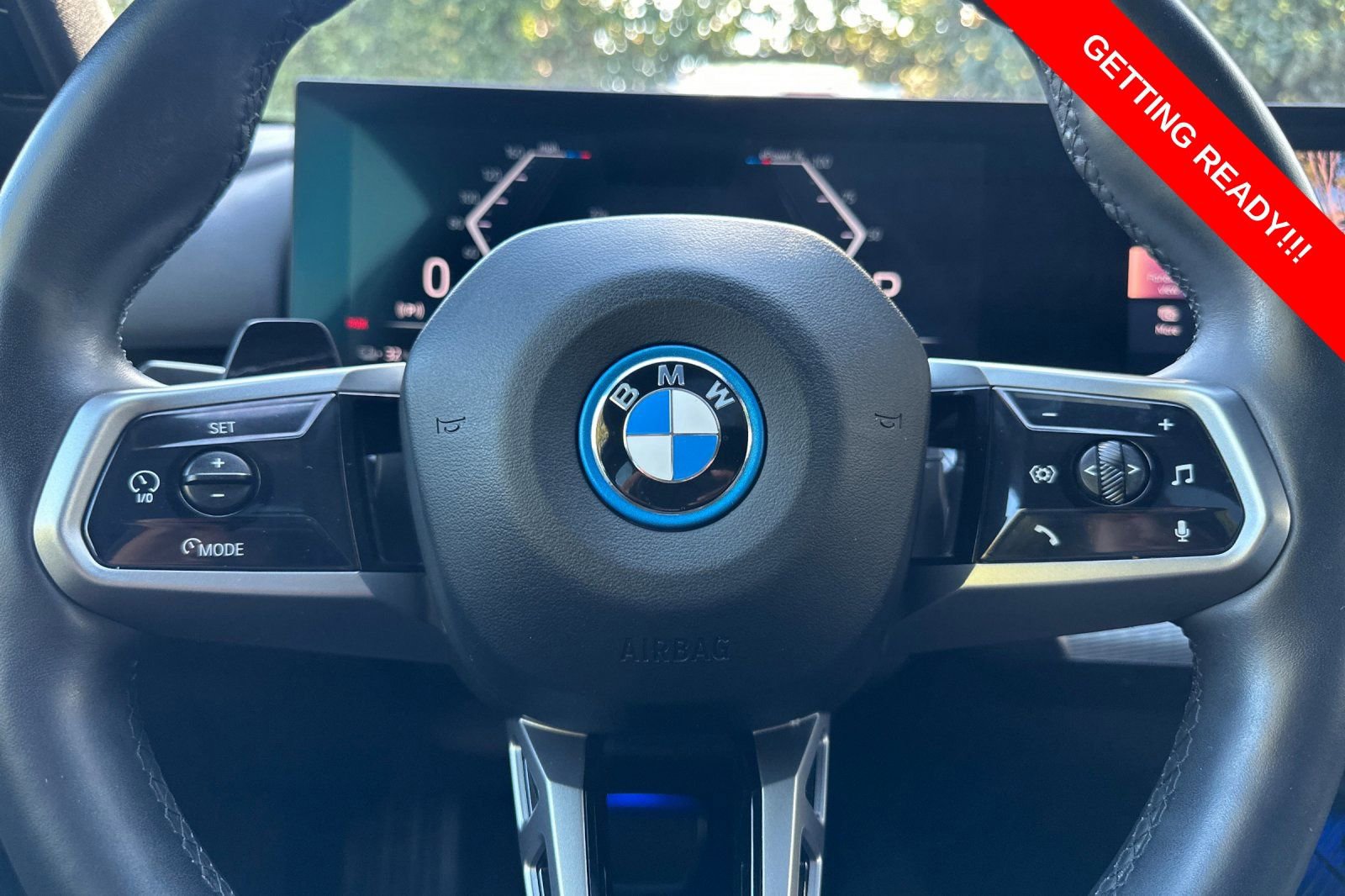 Used 2025 BMW i5 eDrive40i w/ M Sport Package image 23