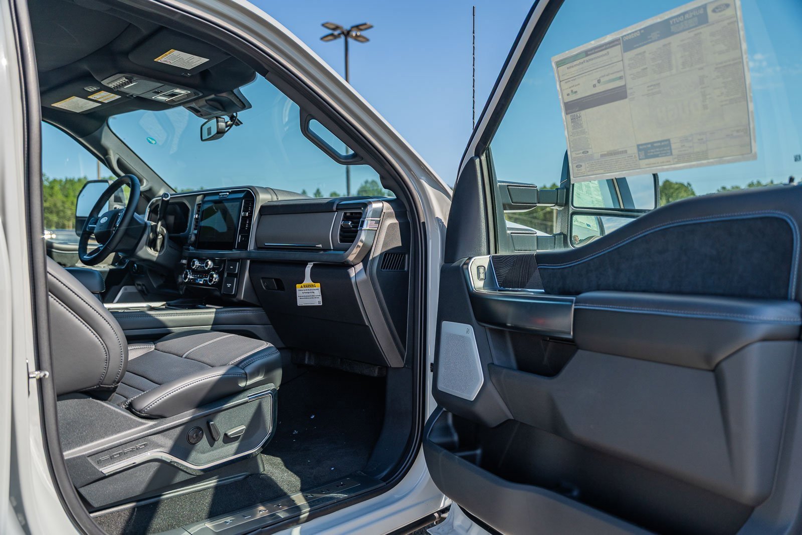 New 2025 Ford F250 Platinum image 16