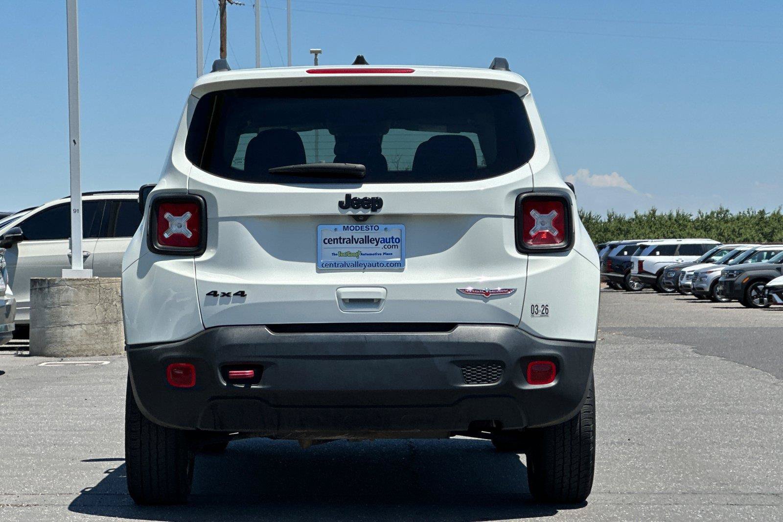 Certified 2023 Jeep Renegade Trailhawk AWD/4WD image 5