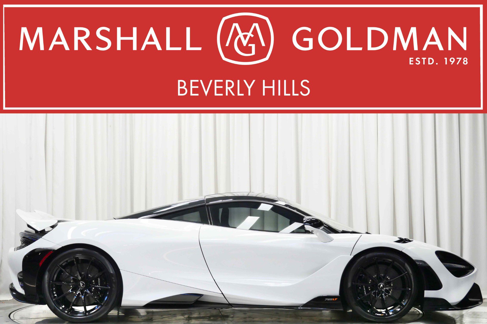 Used 2021 McLaren 765LT image 1