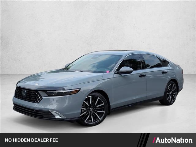 Used 2025 Honda Accord Touring image 1