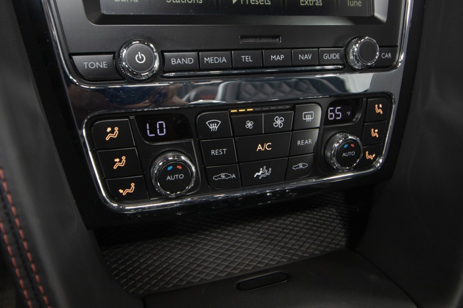 Used 2018 Bentley Continental GT image 32