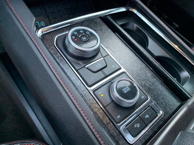 Used 2023 Ford Expedition Limited image 28