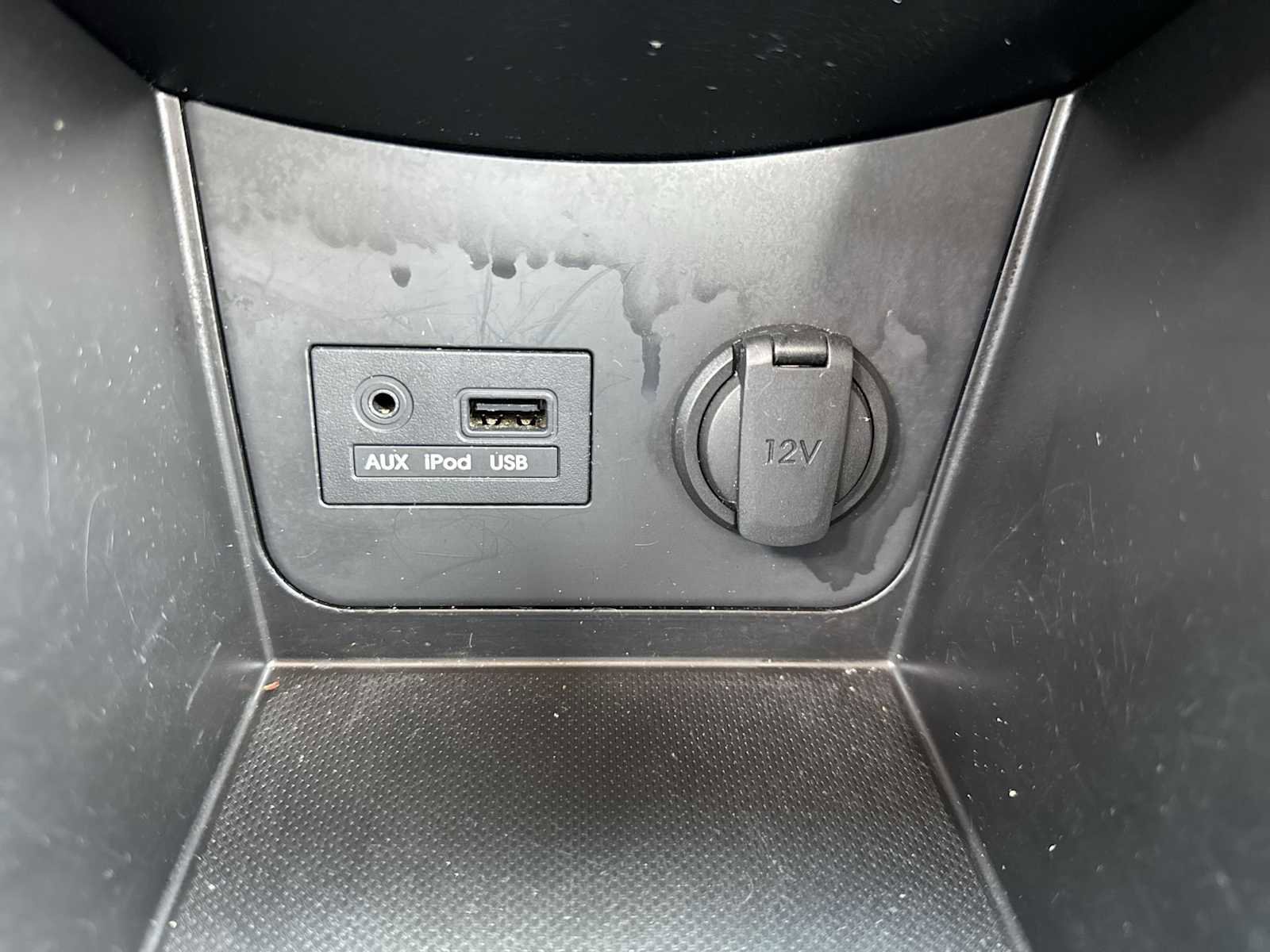 Used 2013 Hyundai Accent SE image 28