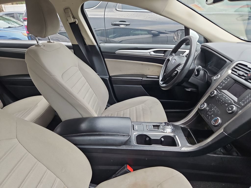 Used 2020 Ford Fusion S FWD image 8
