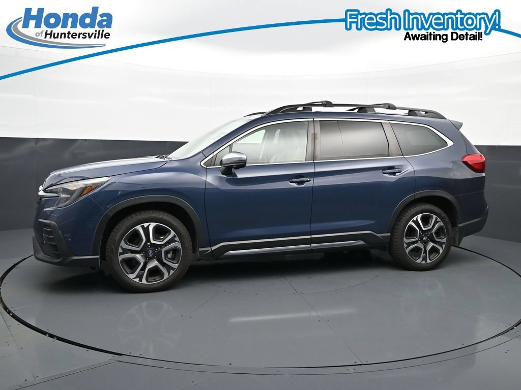 Used 2023 Subaru Ascent Limited w/ Technology Package AWD/4WD image 6