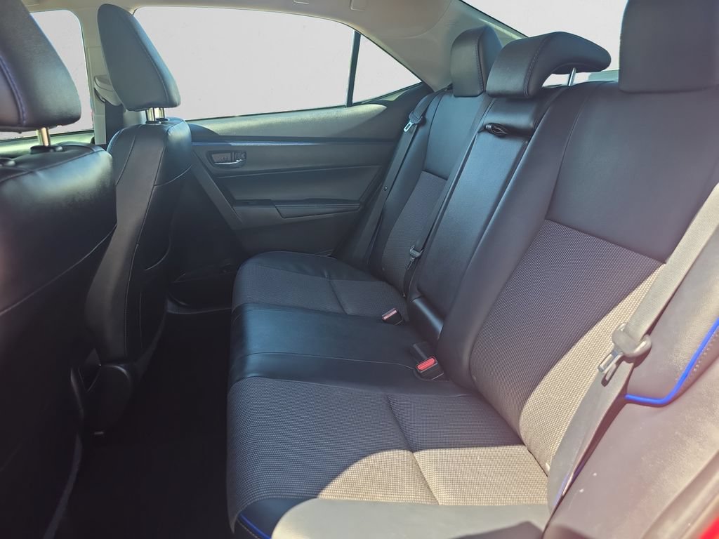 Used 2018 Toyota Corolla SE FWD image 14