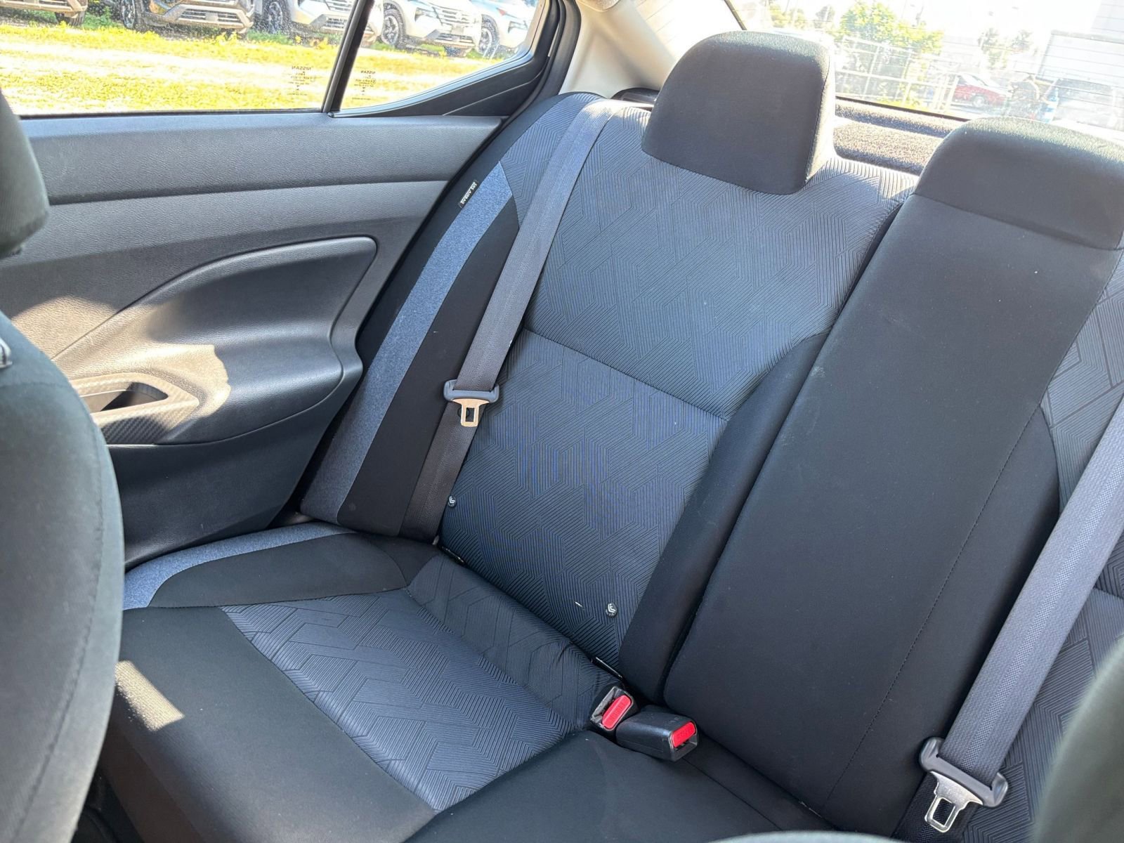 Used 2025 Nissan Versa SV FWD image 39
