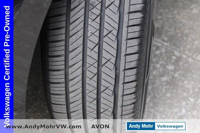 Used 2025 Volkswagen Jetta SE image 12