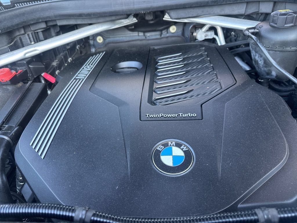 Used 2020 BMW X7 xDrive40i w/ M Sport Package AWD/4WD image 42