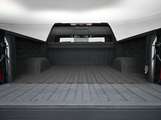 Used 2021 Chevrolet Silverado 1500 High Country w/ Technology Package image 39