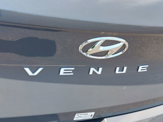 Used 2025 Hyundai Venue SEL FWD image 50