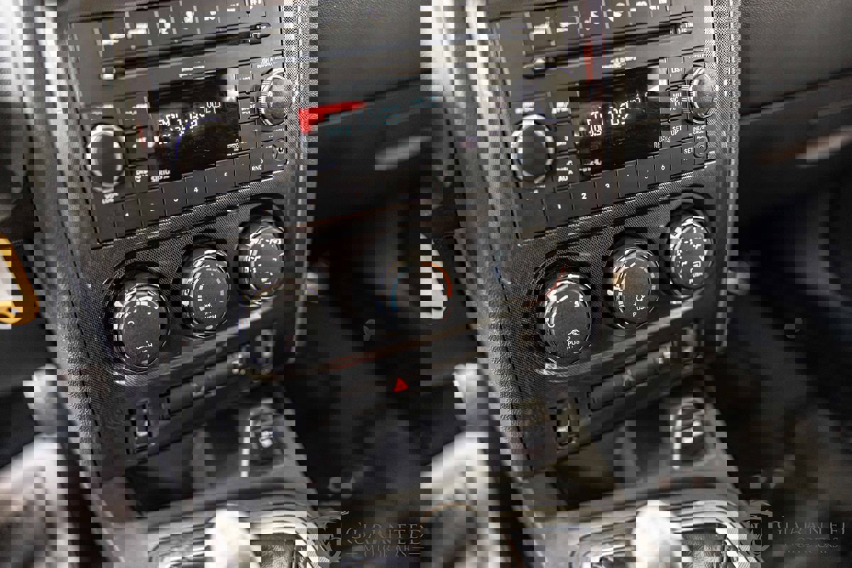 Used 2009 Dodge Challenger R/T image 25