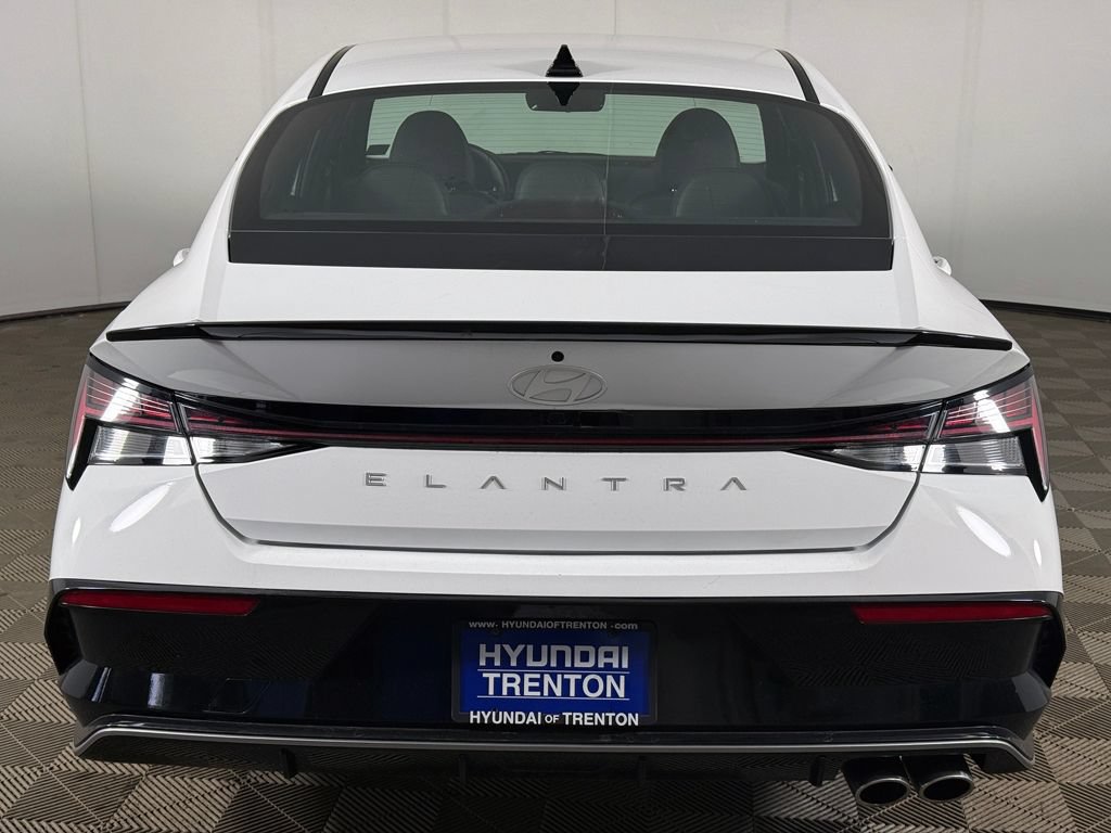 Certified 2025 Hyundai Elantra N Line FWD image 14