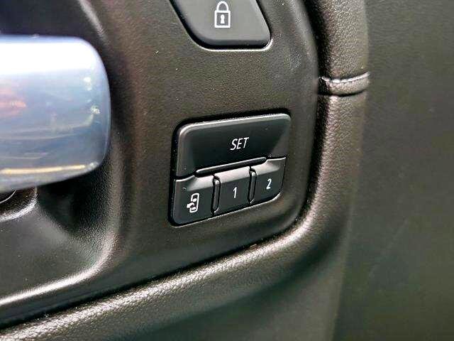 Used 2022 Chevrolet Silverado 1500 LTZ w/ Safety Package II image 16