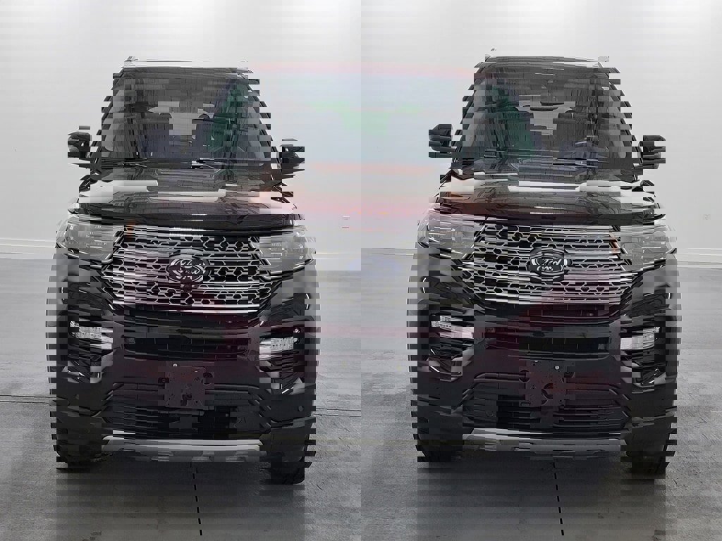 Used 2022 Ford Explorer Limited w/ Equipment Group 301A image 3