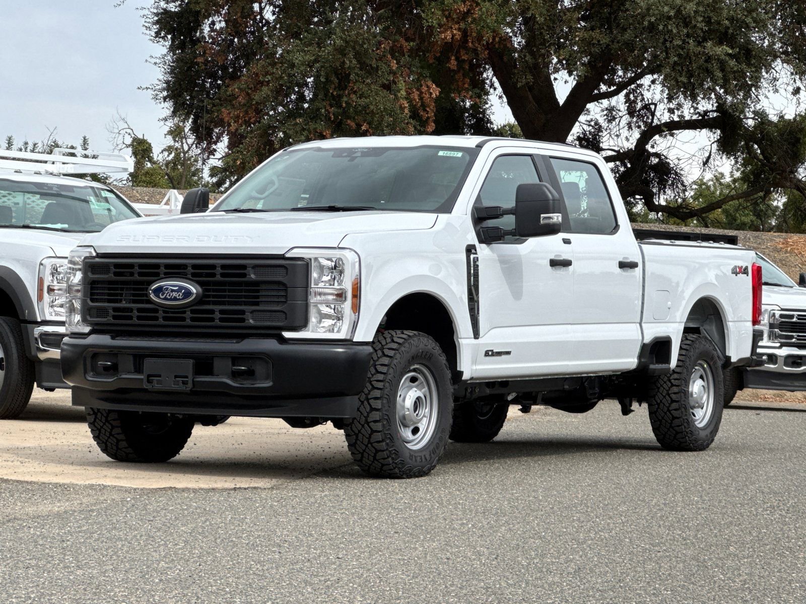 New 2026 Ford F250 XL w/ XL Off-Road Package image 7