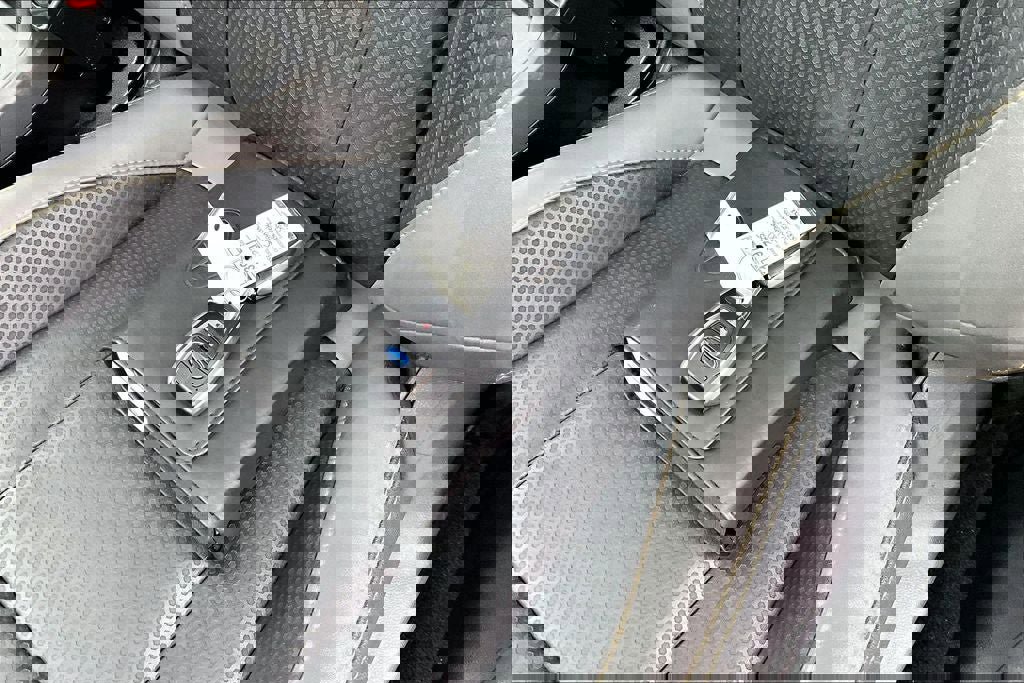 Used 2025 Subaru Crosstrek 2.5i Wilderness image 11