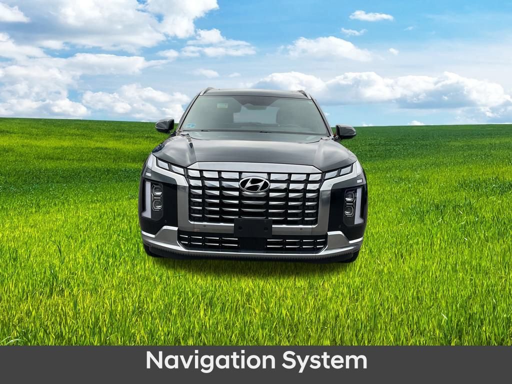 Used 2023 Hyundai Palisade Calligraphy image 2