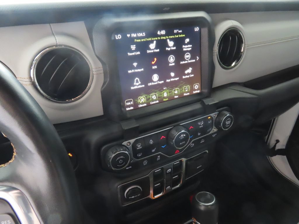 Used 2023 Jeep Wrangler Unlimited Sahara AWD/4WD image 15