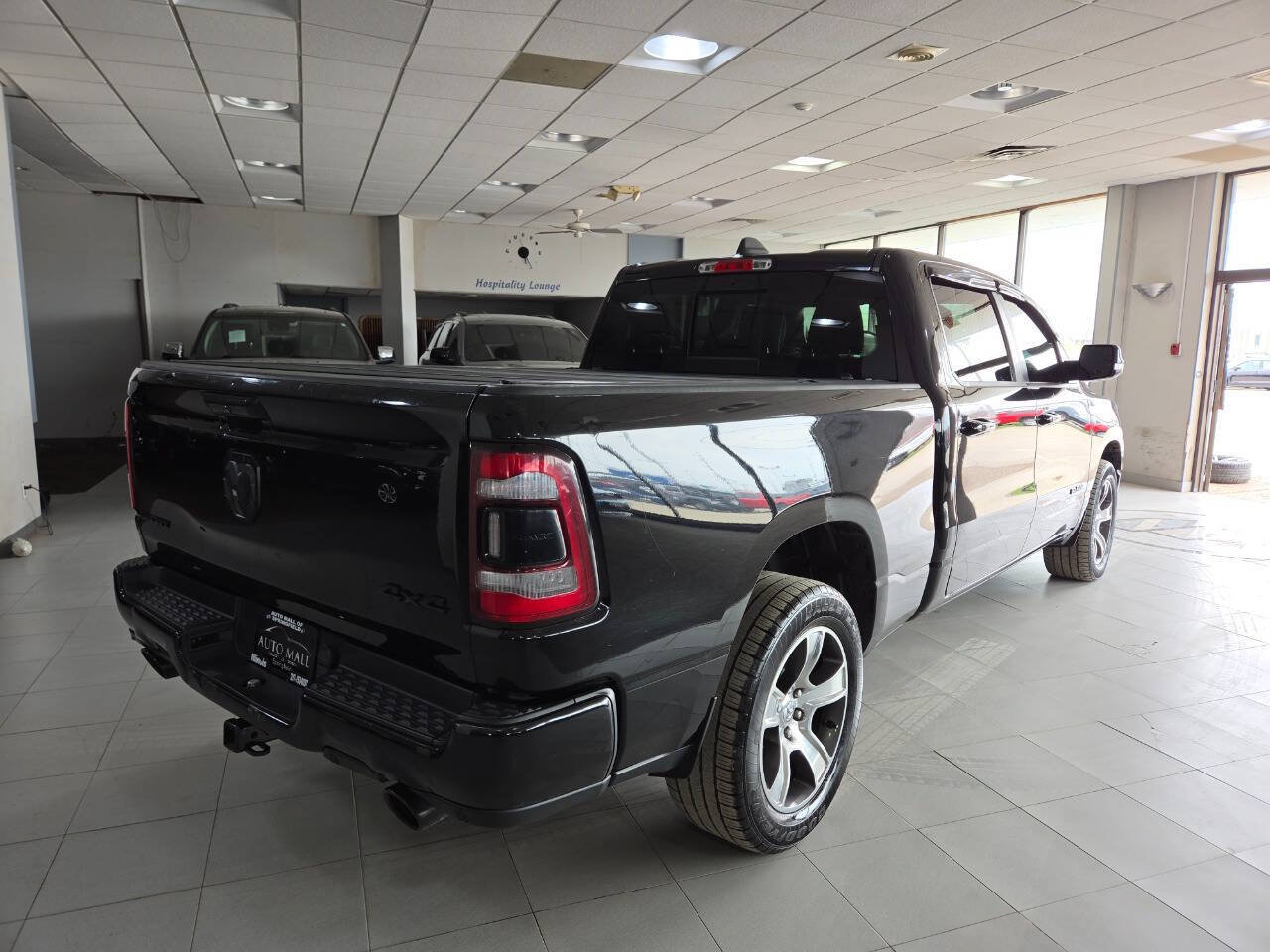 Used 2019 RAM 1500 Sport w/ Level 2 Equipment Group AWD/4WD image 8