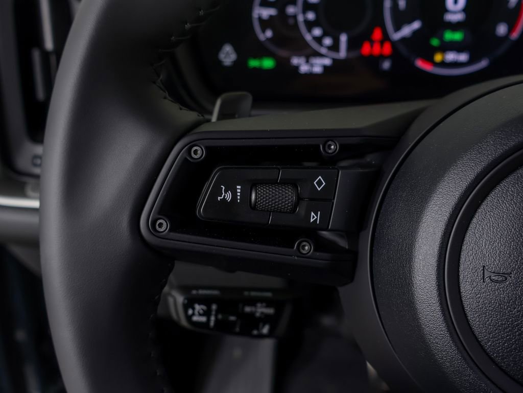 New 2026 Porsche Cayenne S image 20