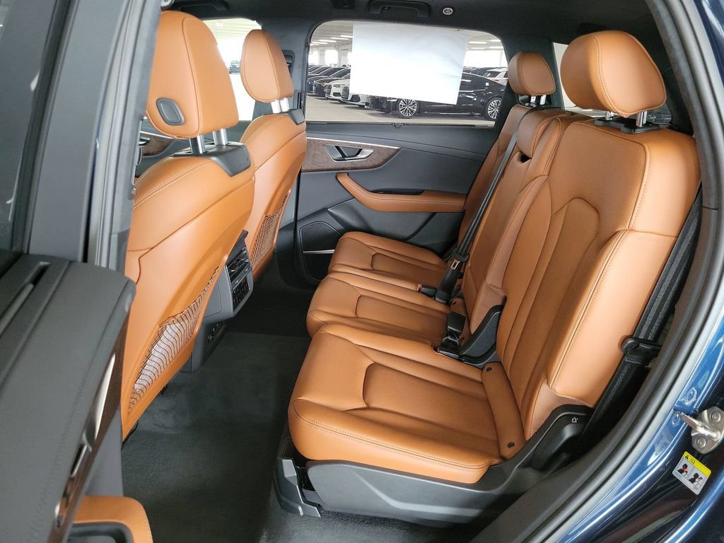 Certified 2025 Audi Q7 3.0T Prestige w/ Prestige Package AWD/4WD image 19