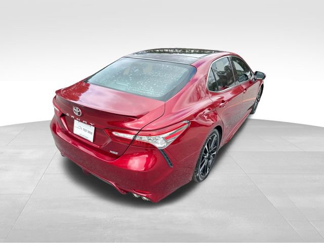 Used 2018 Toyota Camry XSE image 5