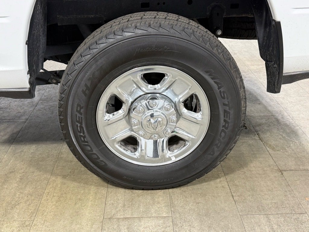 Used 2022 RAM 2500 Big Horn w/ Cold Weather Group image 17