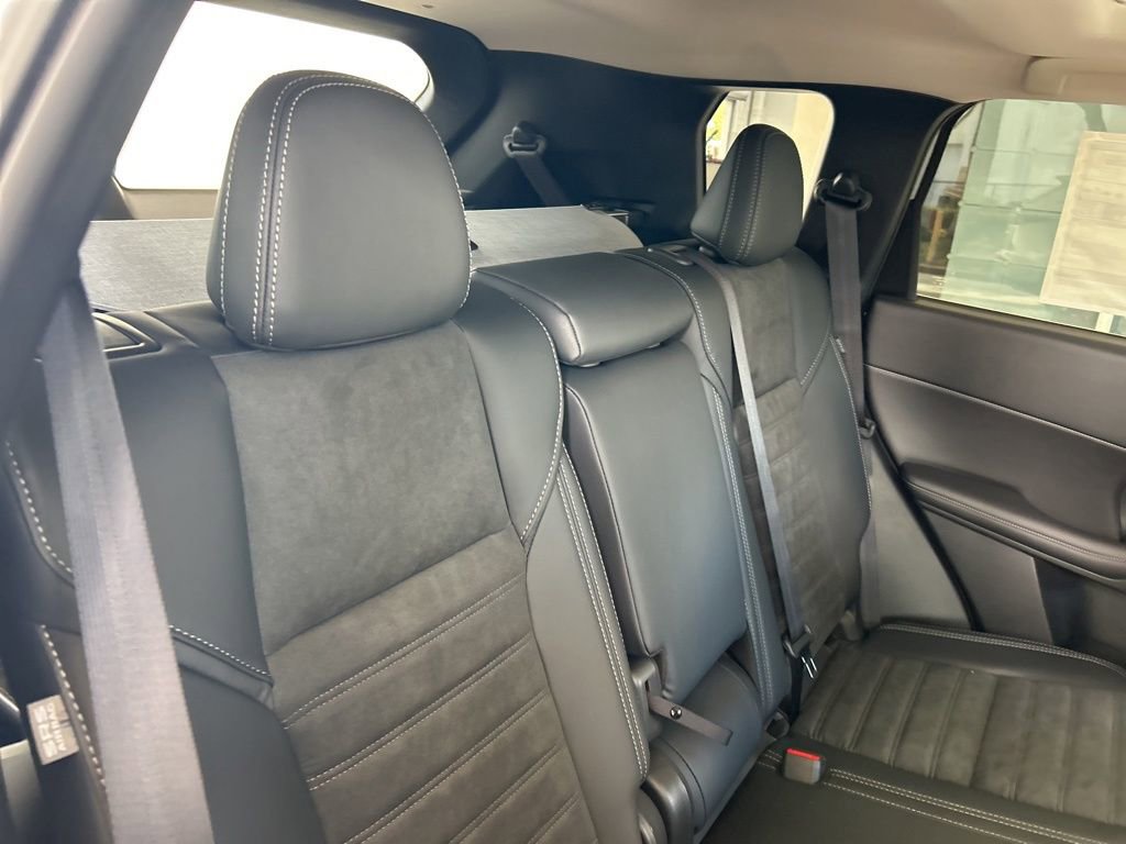 New 2026 Mitsubishi Outlander SE image 28