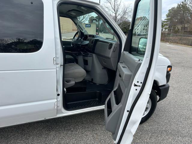 Used 2012 Ford E-250 and Econoline 250 w/ PWR Group image 16