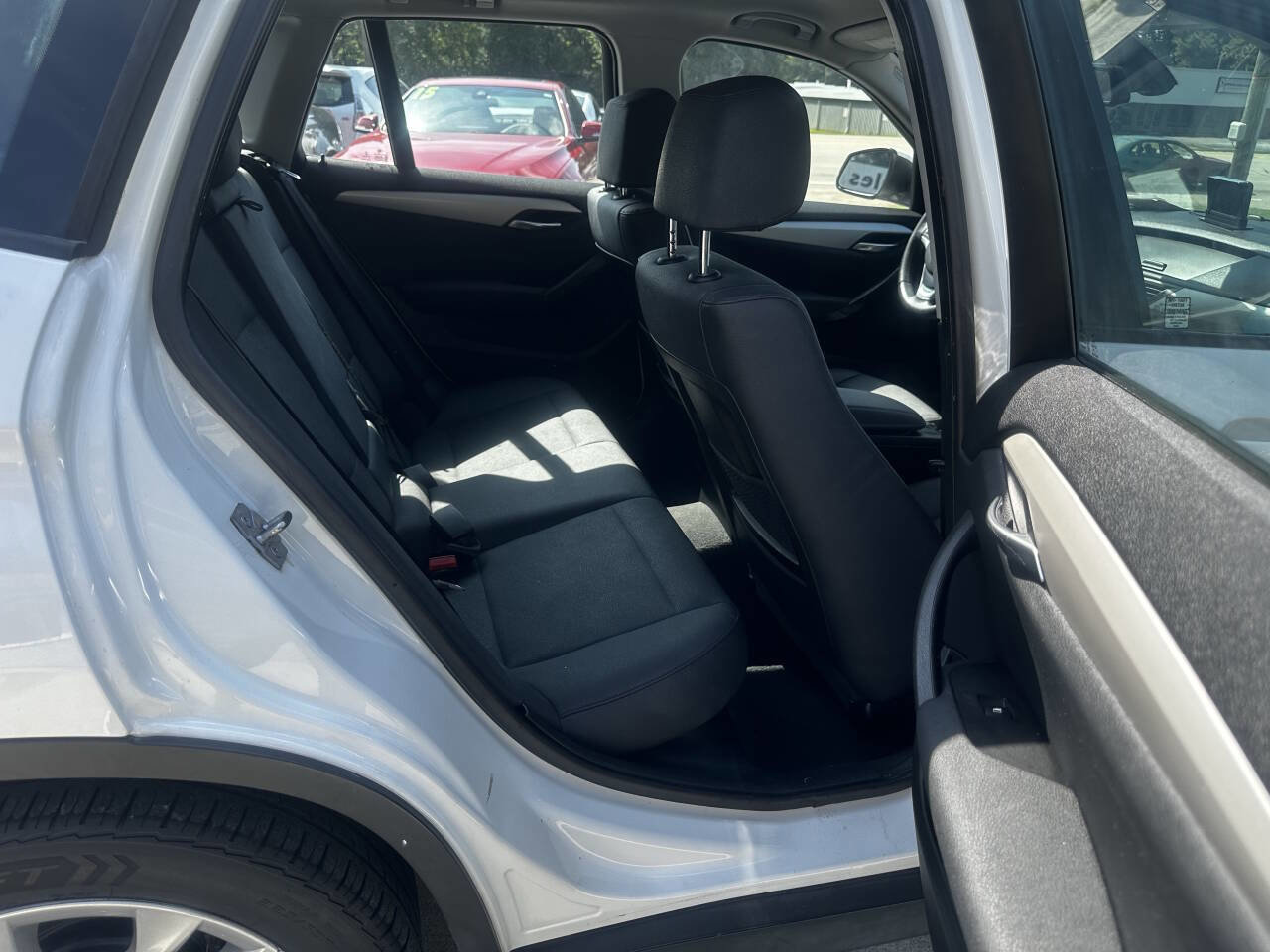 Used 2015 BMW X1 xDrive28i image 17