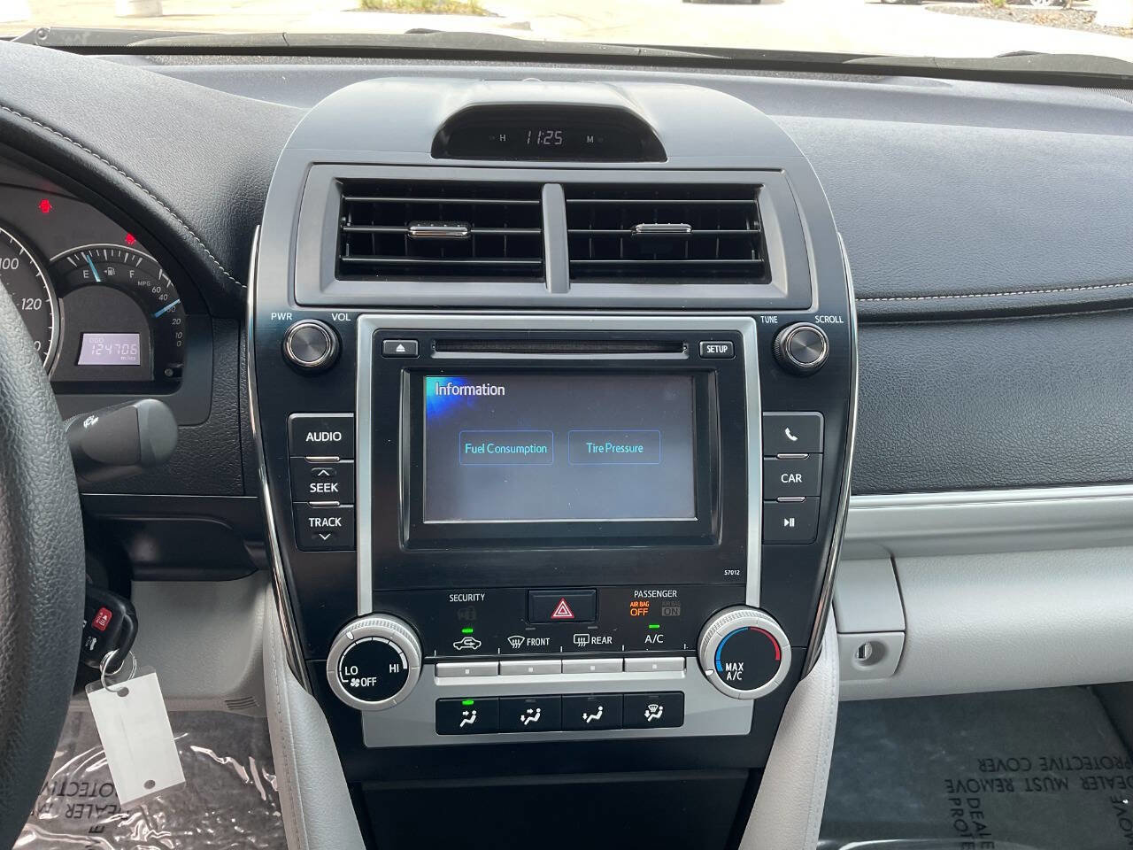 Used 2012 Toyota Camry LE FWD image 21