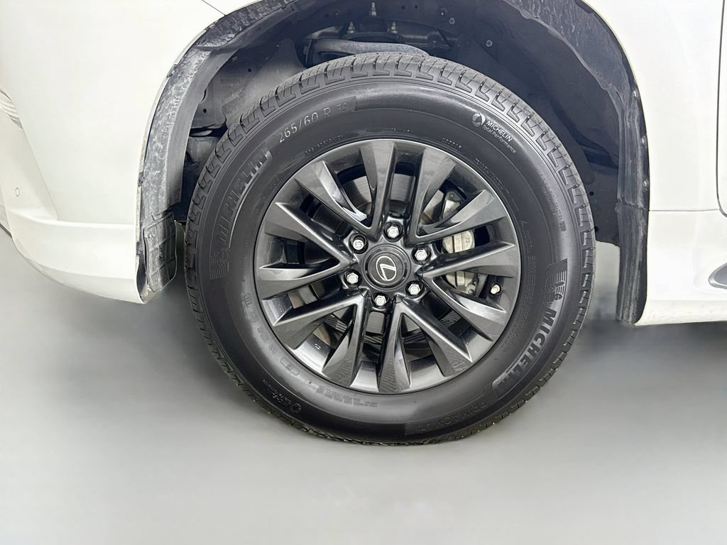 Certified 2022 Lexus GX 460 Premium w/ Premium Plus Package AWD/4WD image 32