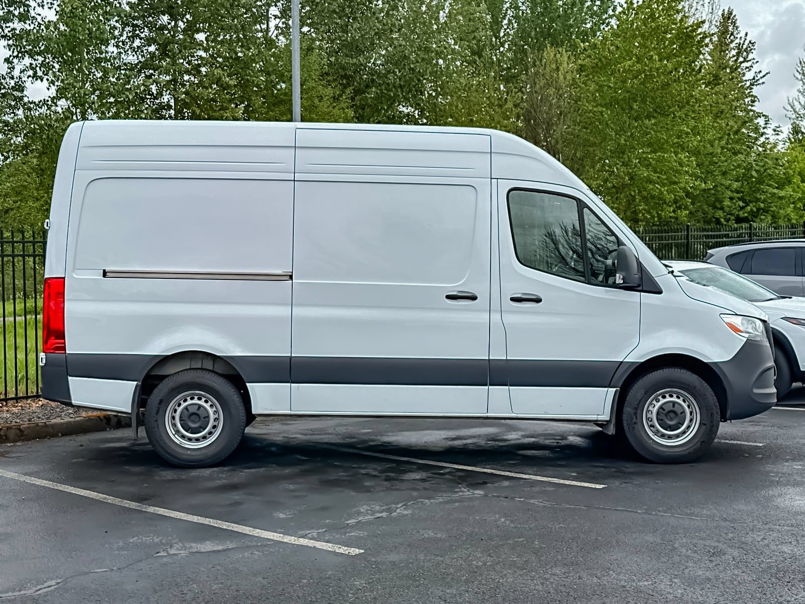 Used 2025 Mercedes-Benz Sprinter 2500 video 3