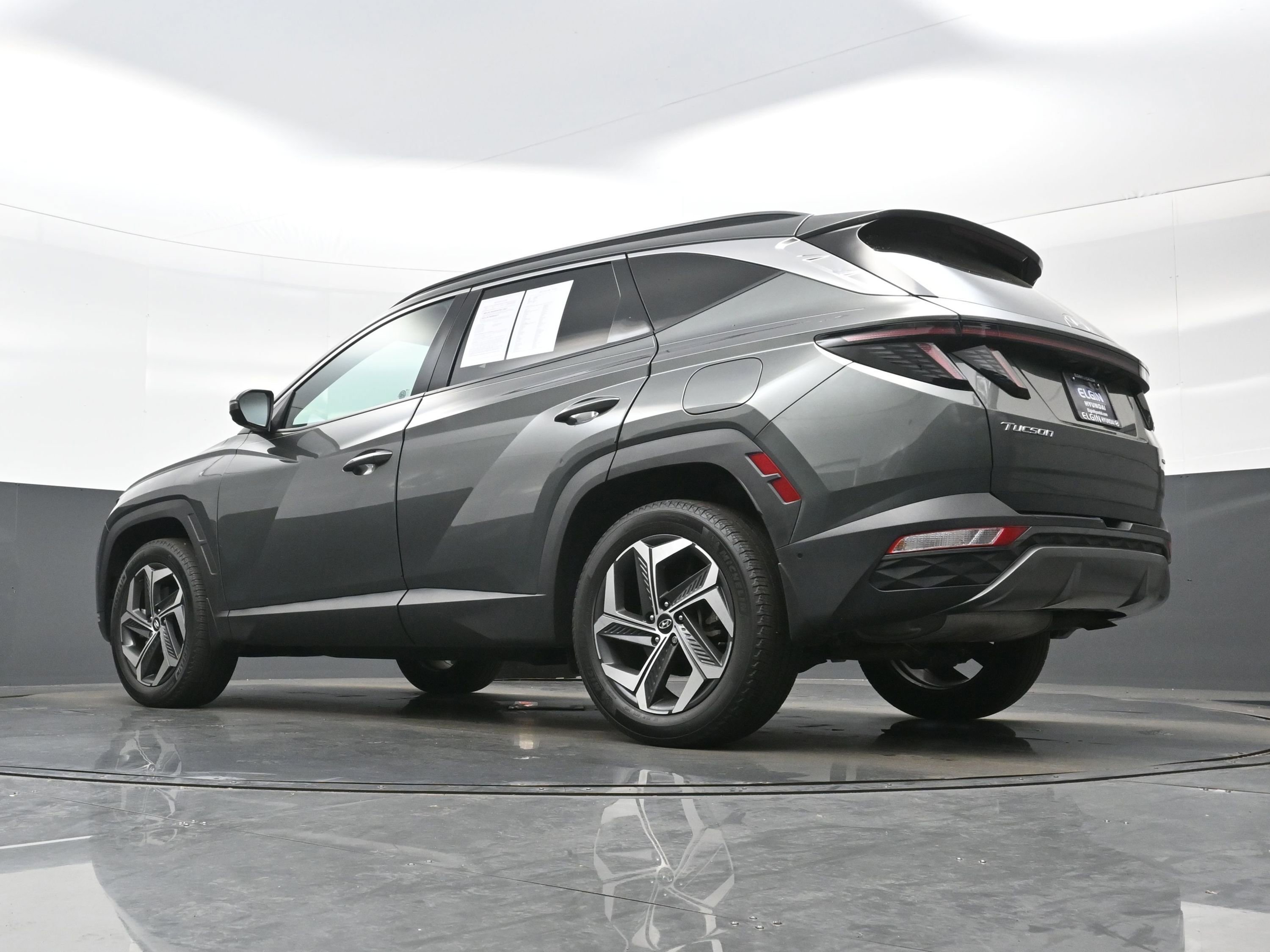 Certified 2023 Hyundai Tucson Limited AWD/4WD image 29