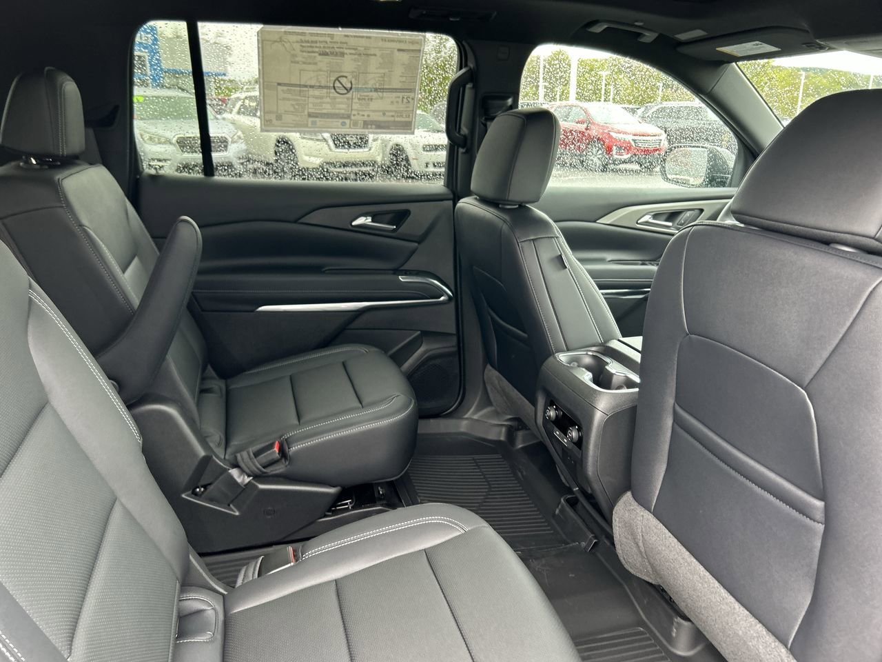 New 2026 Chevrolet Traverse LT w/ Sun and Wheel Package AWD/4WD image 17