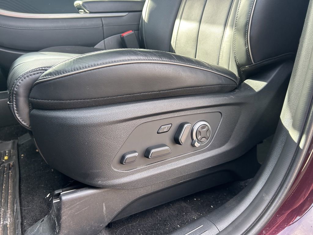 Used 2024 Hyundai Palisade Calligraphy image 13