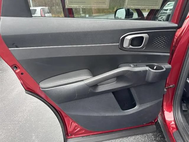 Used 2023 Kia Sorento S w/ Panoramic Sunroof Package FWD image 14