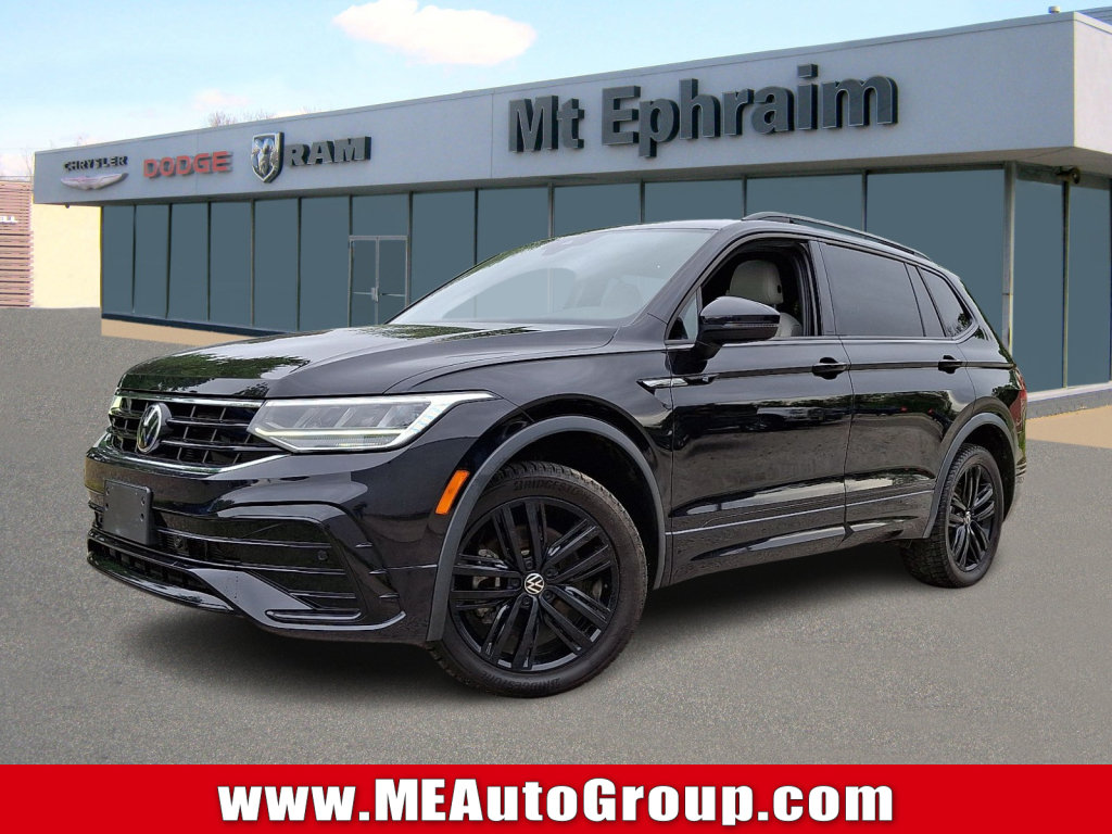 Used 2022 Volkswagen Tiguan SE R-Line AWD/4WD image 1