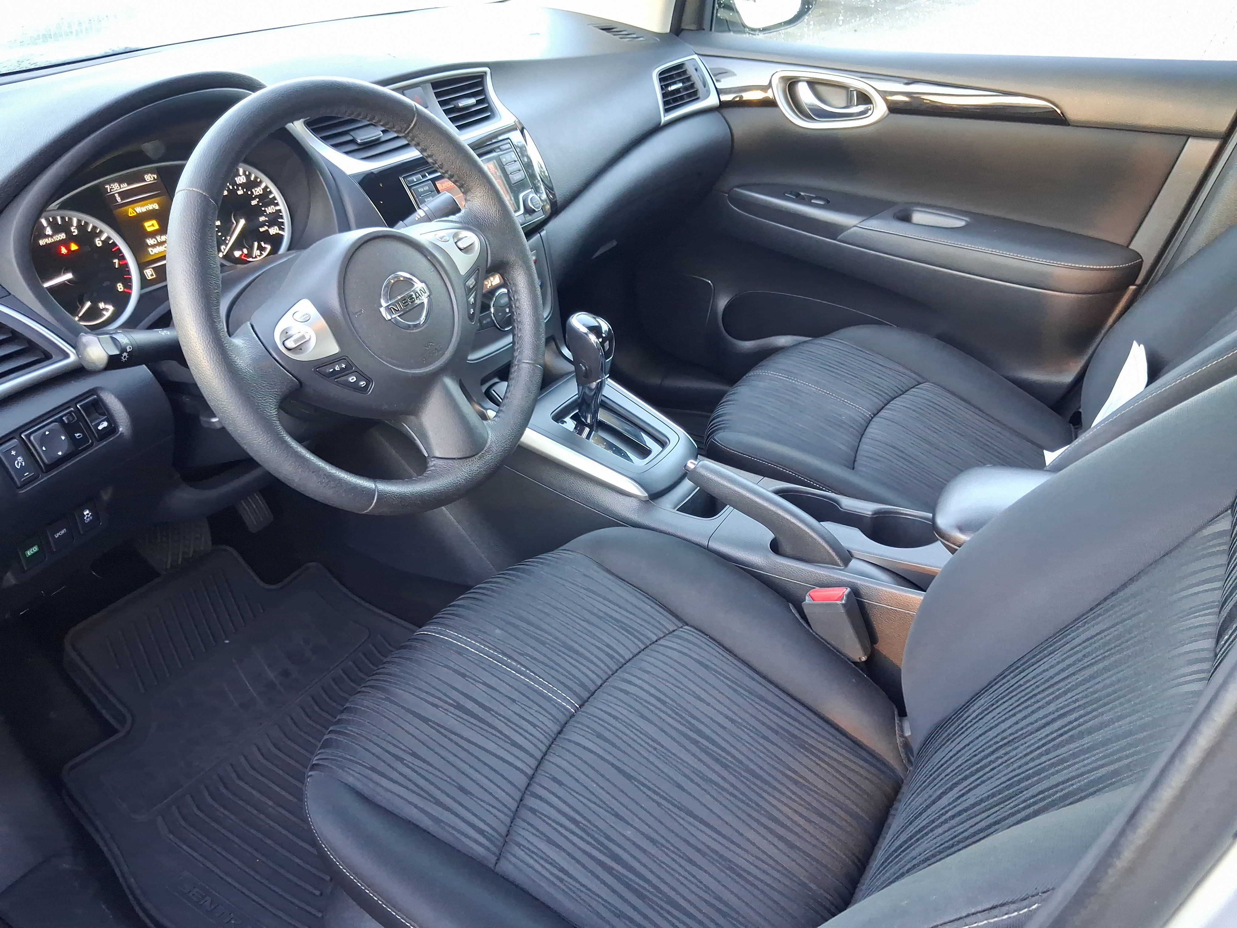 Used 2018 Nissan Sentra SV FWD image 11