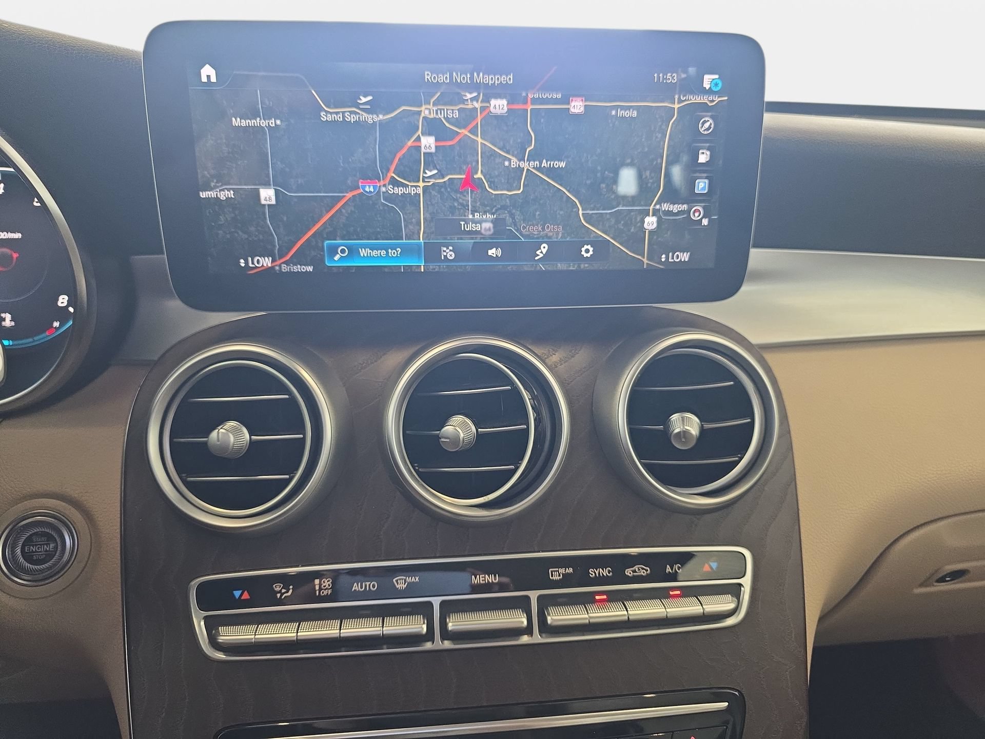 Used 2021 Mercedes-Benz GLC 300 4MATIC image 20