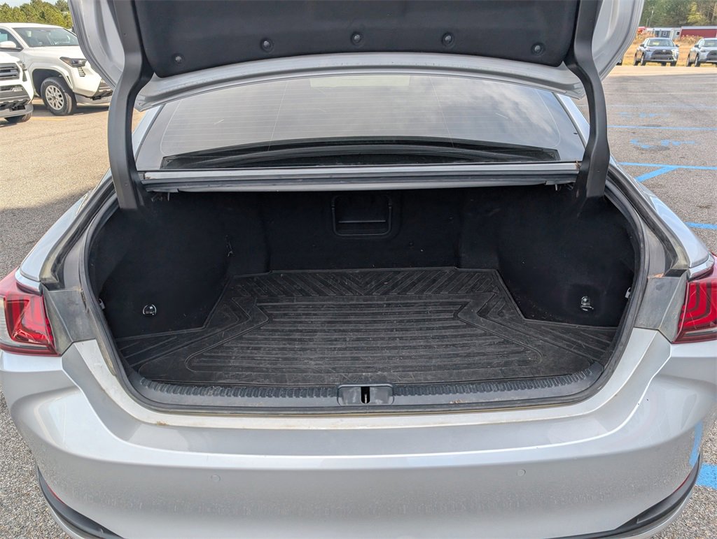 Used 2019 Lexus ES 300h image 33