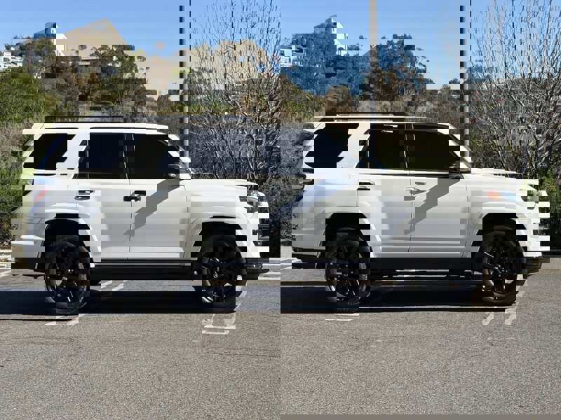 Used 2019 Toyota 4Runner Limited image 7