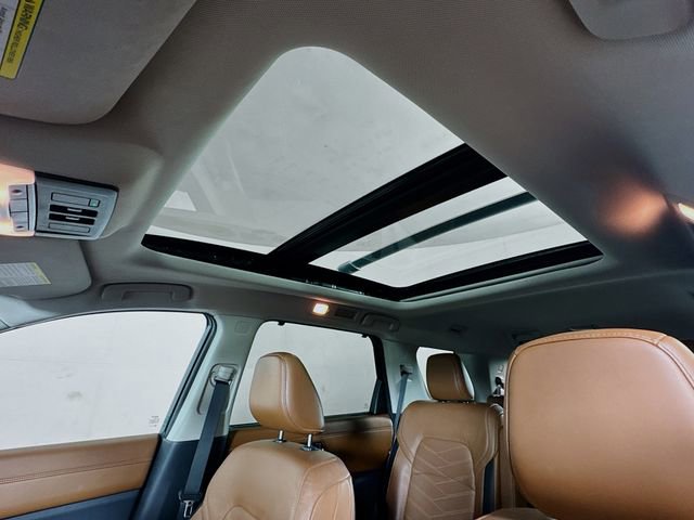 Certified 2022 Nissan Pathfinder Platinum w/ Cargo Package image 23