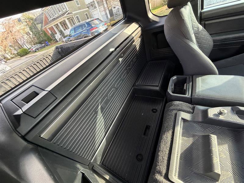Used 2024 Toyota Tacoma SR image 19