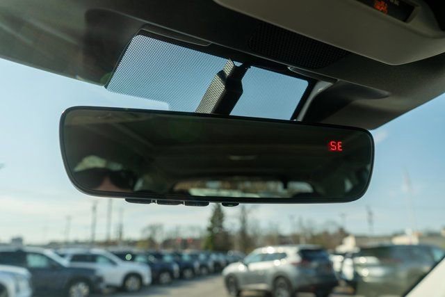 Used 2023 Subaru Forester Premium image 39