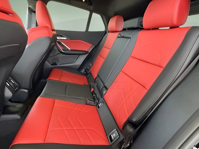 Used 2025 BMW X2 xDrive28i image 28